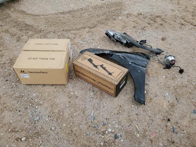 2020 HYUNDAI ELANTRA SE - KMHD84LF8LU996996