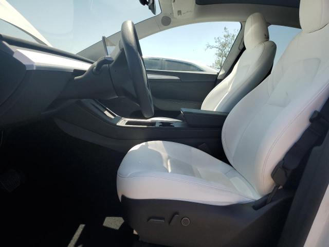 2024 TESLA MODEL Y 7SAYGAEE4RF127358