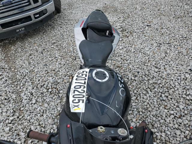 2005 SUZUKI GSX-R1000 JS1GT76A952108959