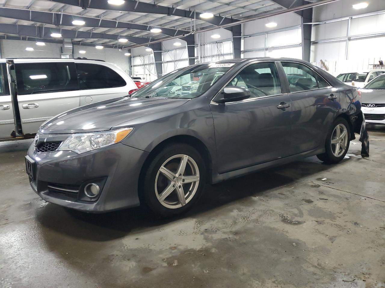 TOYOTA CAMRY L
