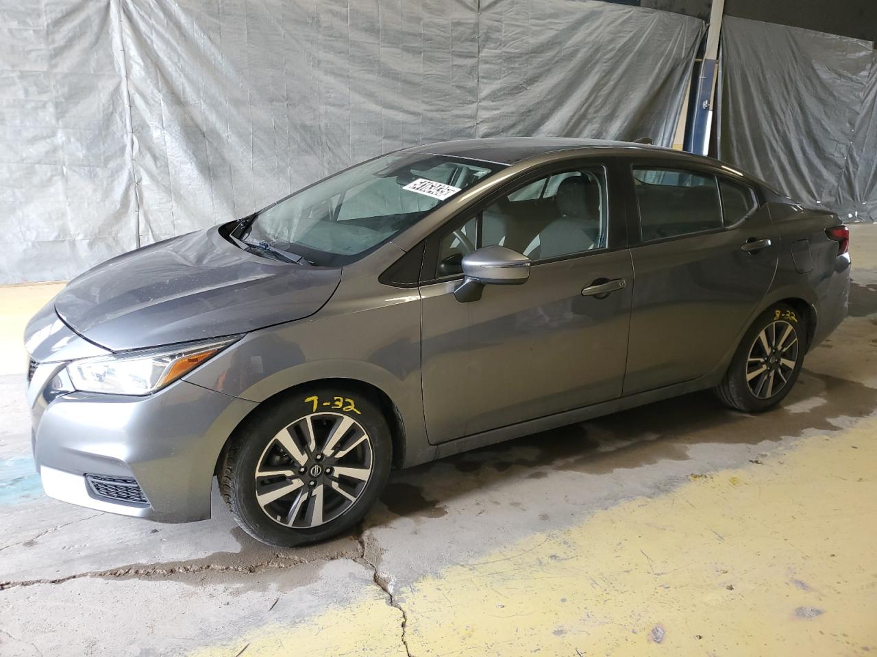 NISSAN VERSA SV