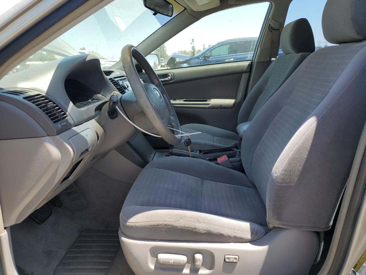 Toyota Camry le 2006