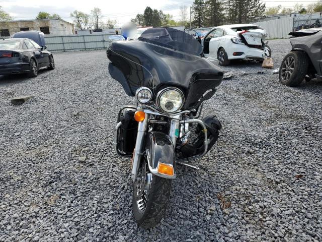 2011 HARLEY-DAVIDSON FLHTK 1HD1KEM18BB671405
