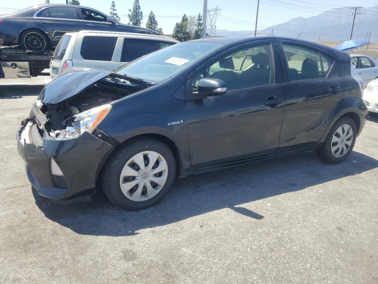 TOYOTA PRIUS C