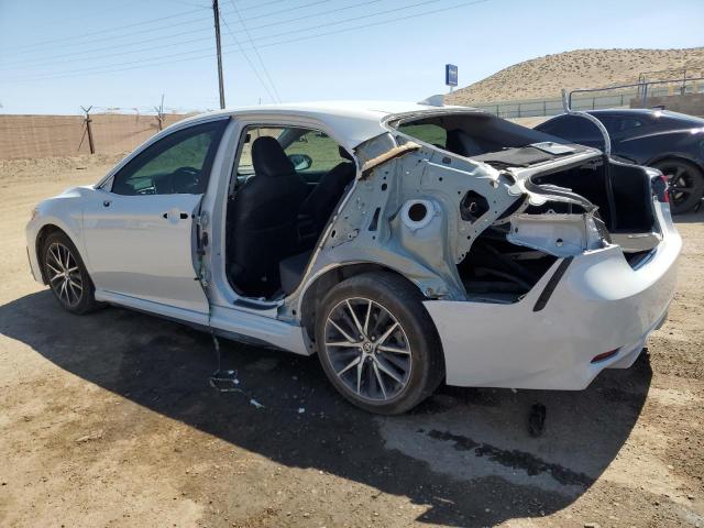 Vin: 4t1g11ak5ru250692, lot: 57292525, toyota camry se night shade 20242