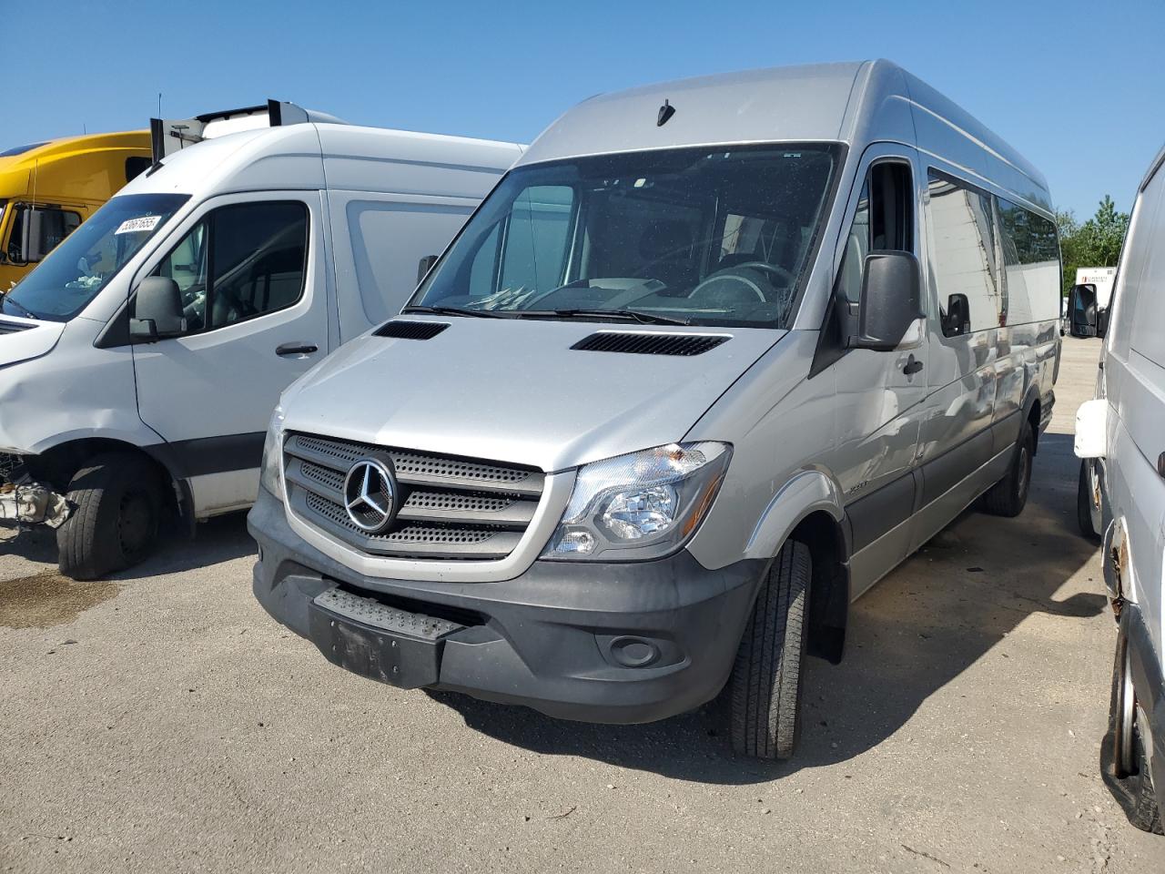 MERCEDES-BENZ SPRINTER 2500