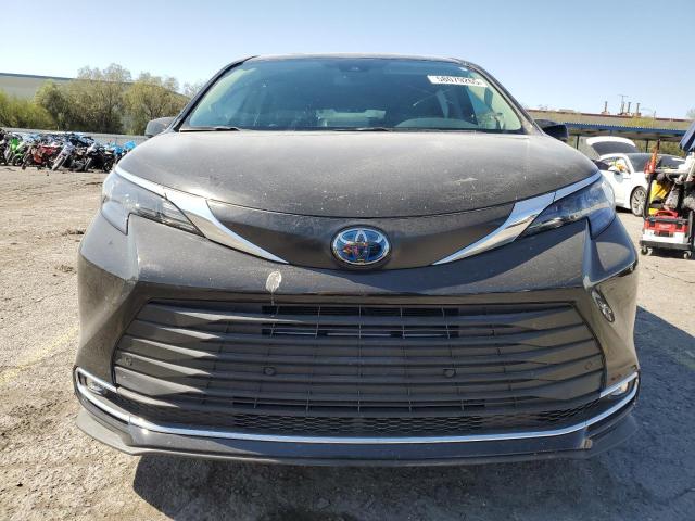 2024 TOYOTA SIENNA XLE - 5TDJRKEC6RS204692