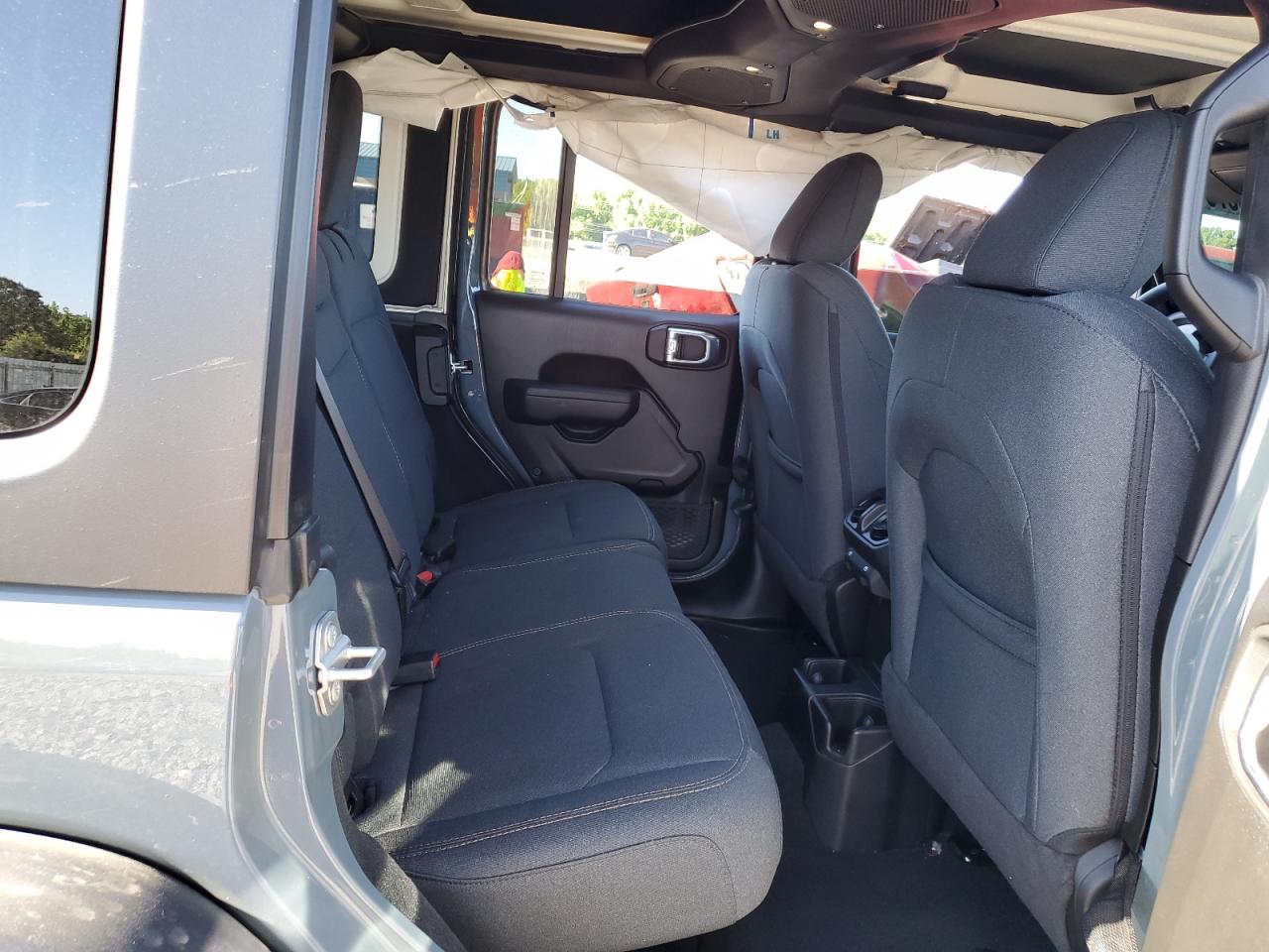 Jeep Wrangler / 2024