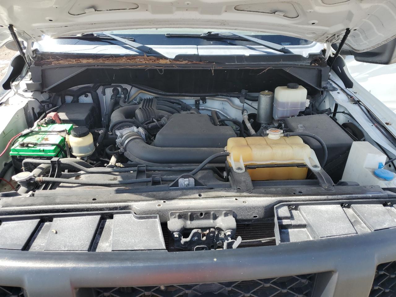 NISSAN NV2500 2500 S