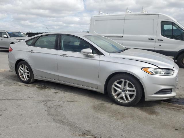 Vin: 3fa6p0hd2gr376034, lot: 55413205, ford fusion se 20164