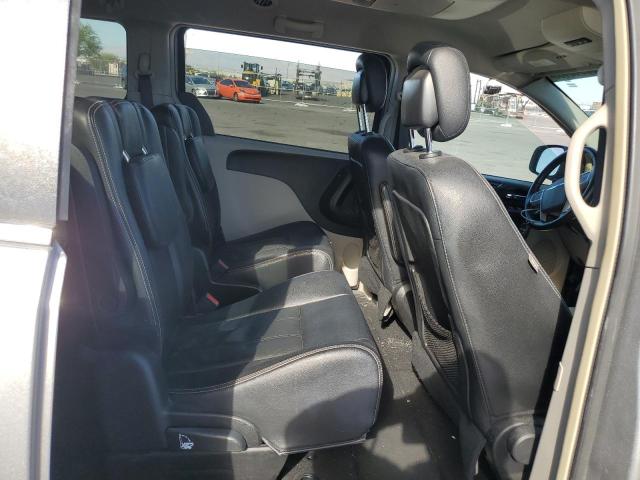 2016 CHRYSLER TOWN & COU - 2C4RC1BG1GR186517