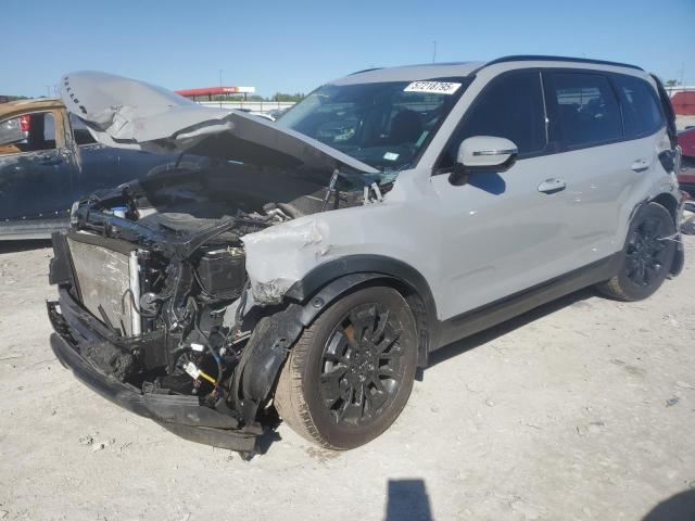 KIA TELLURIDE