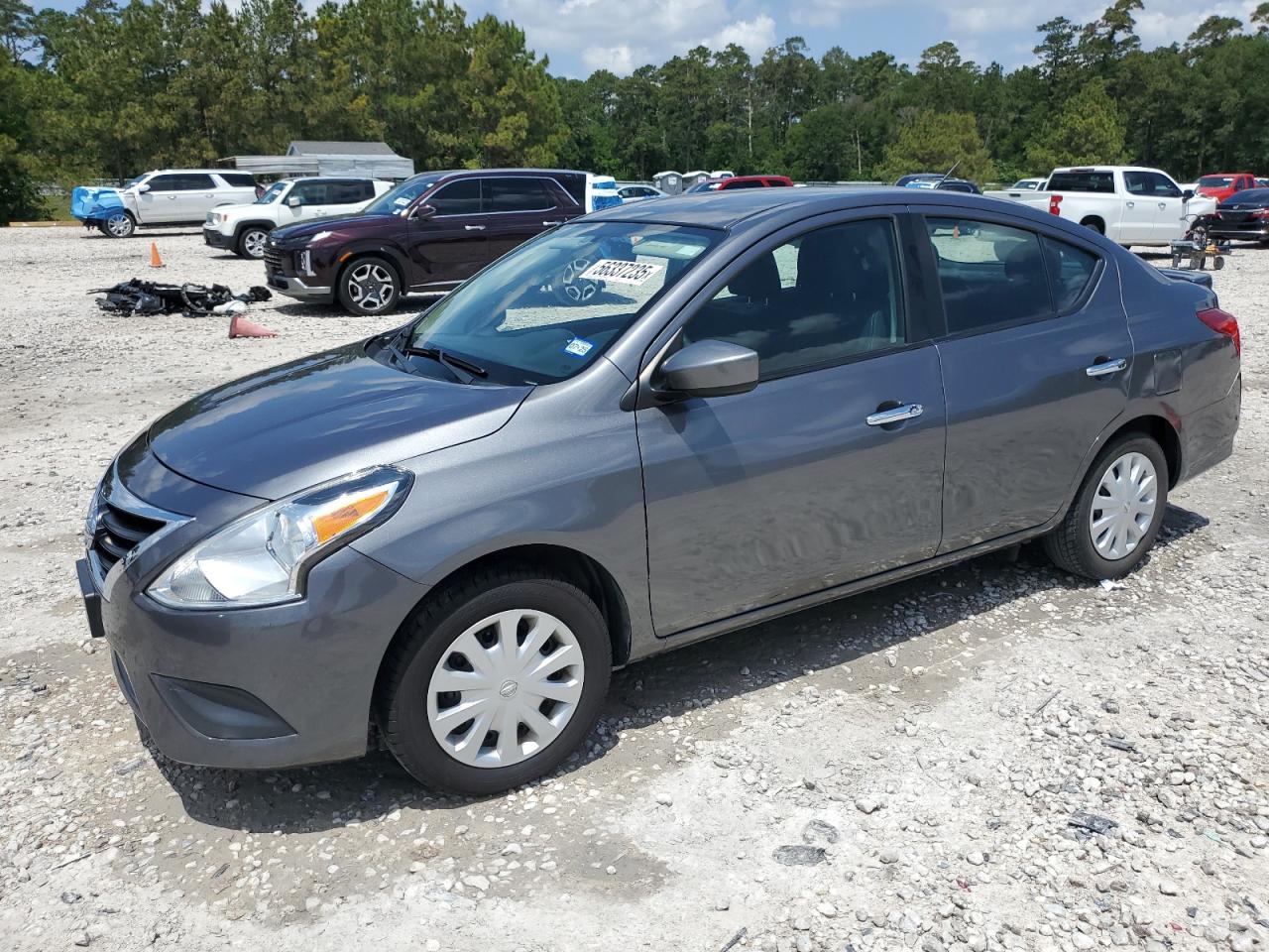 NISSAN VERSA S