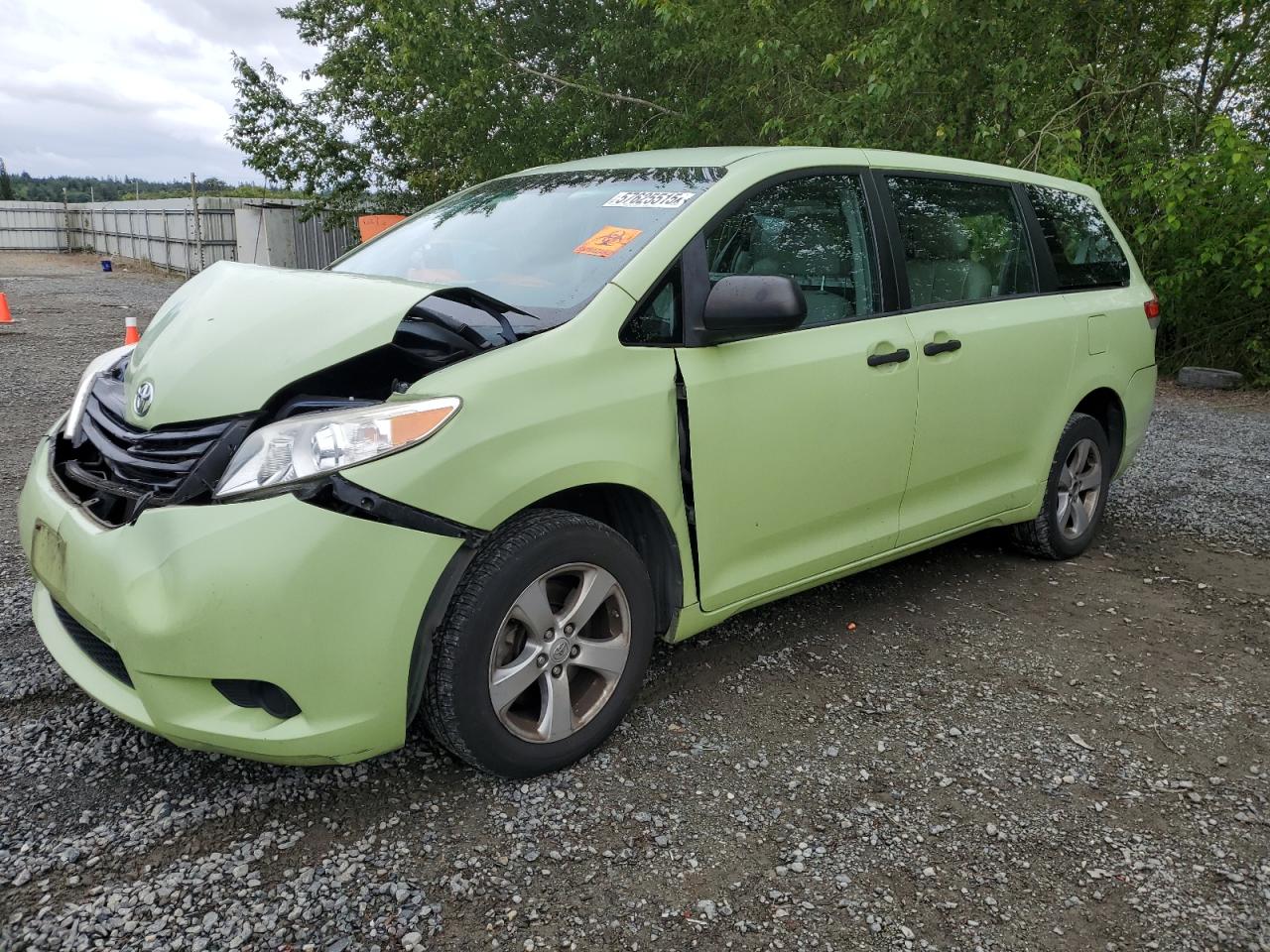 TOYOTA SIENNA
