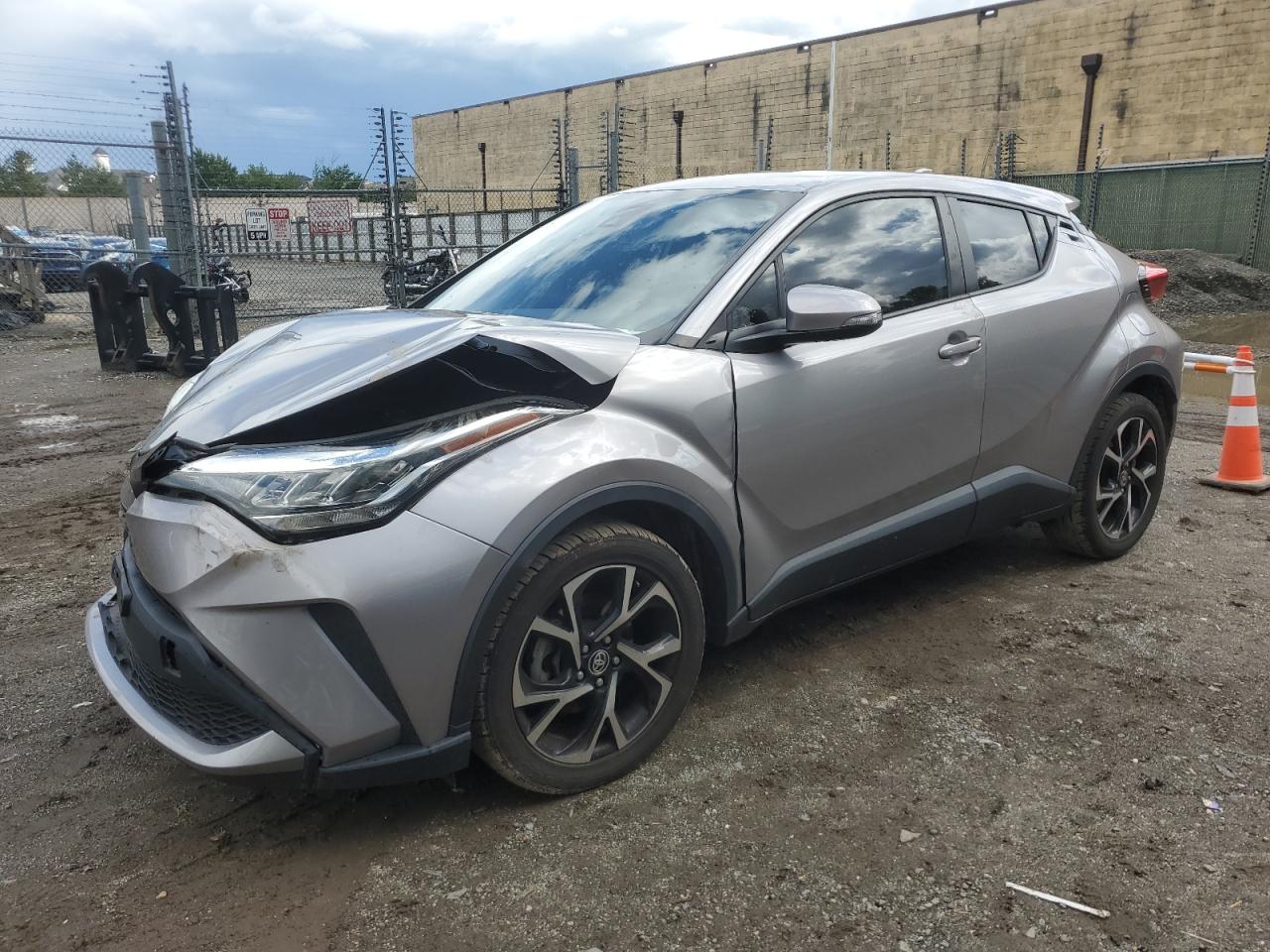 TOYOTA C-HR XLE
