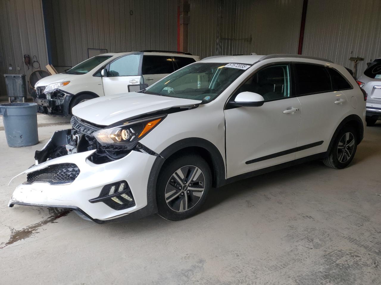 KIA NIRO LX