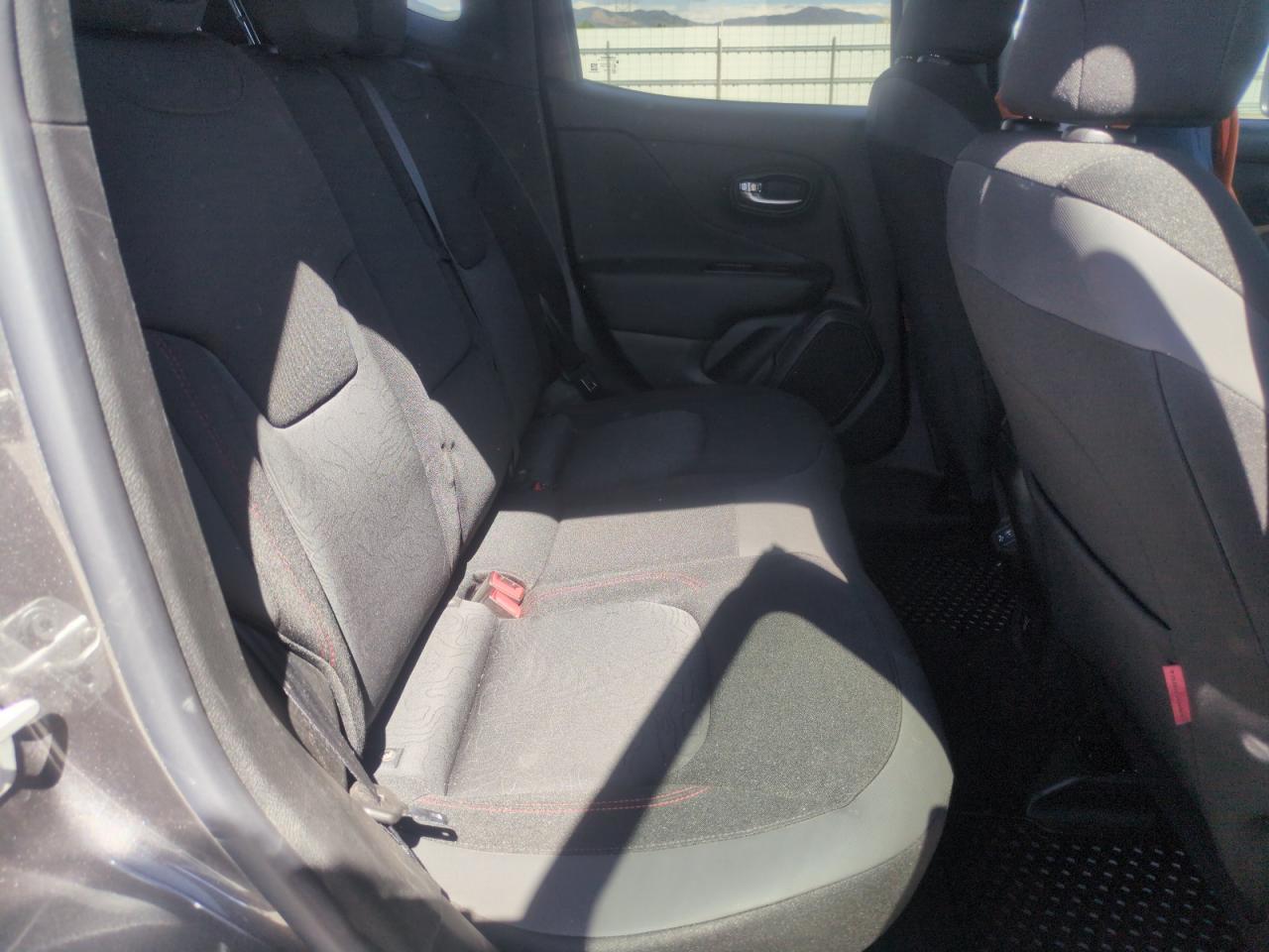 JEEP RENEGADE TRAILHAWK