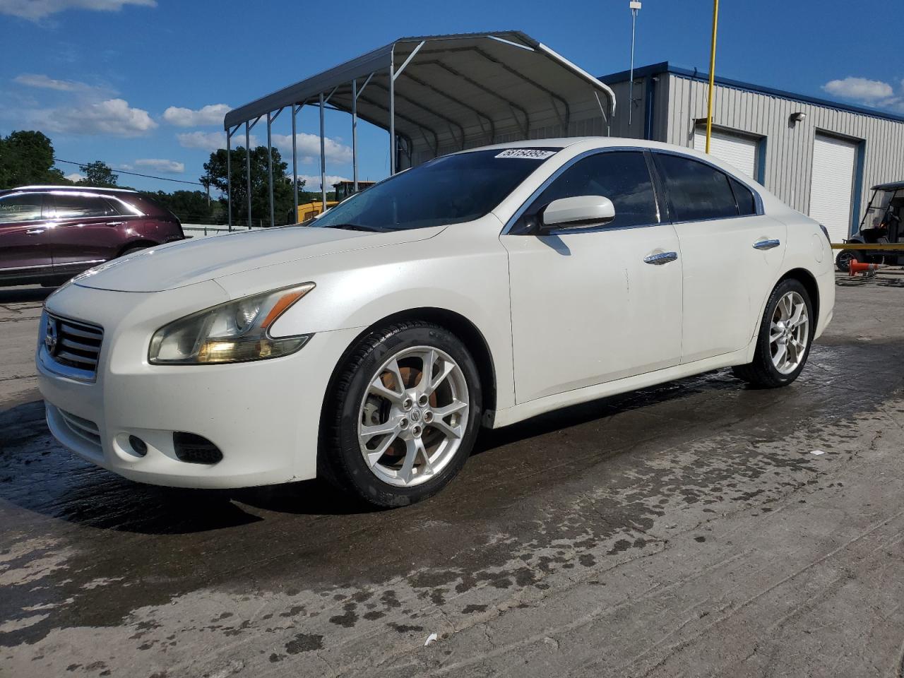 NISSAN MAXIMA S