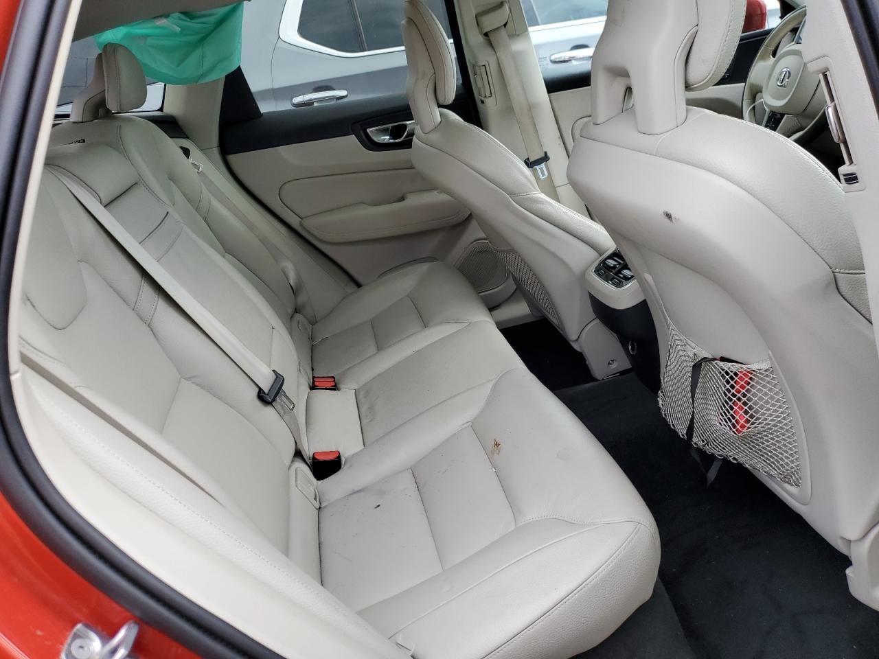 VOLVO XC60 T5 INSCRIPTION