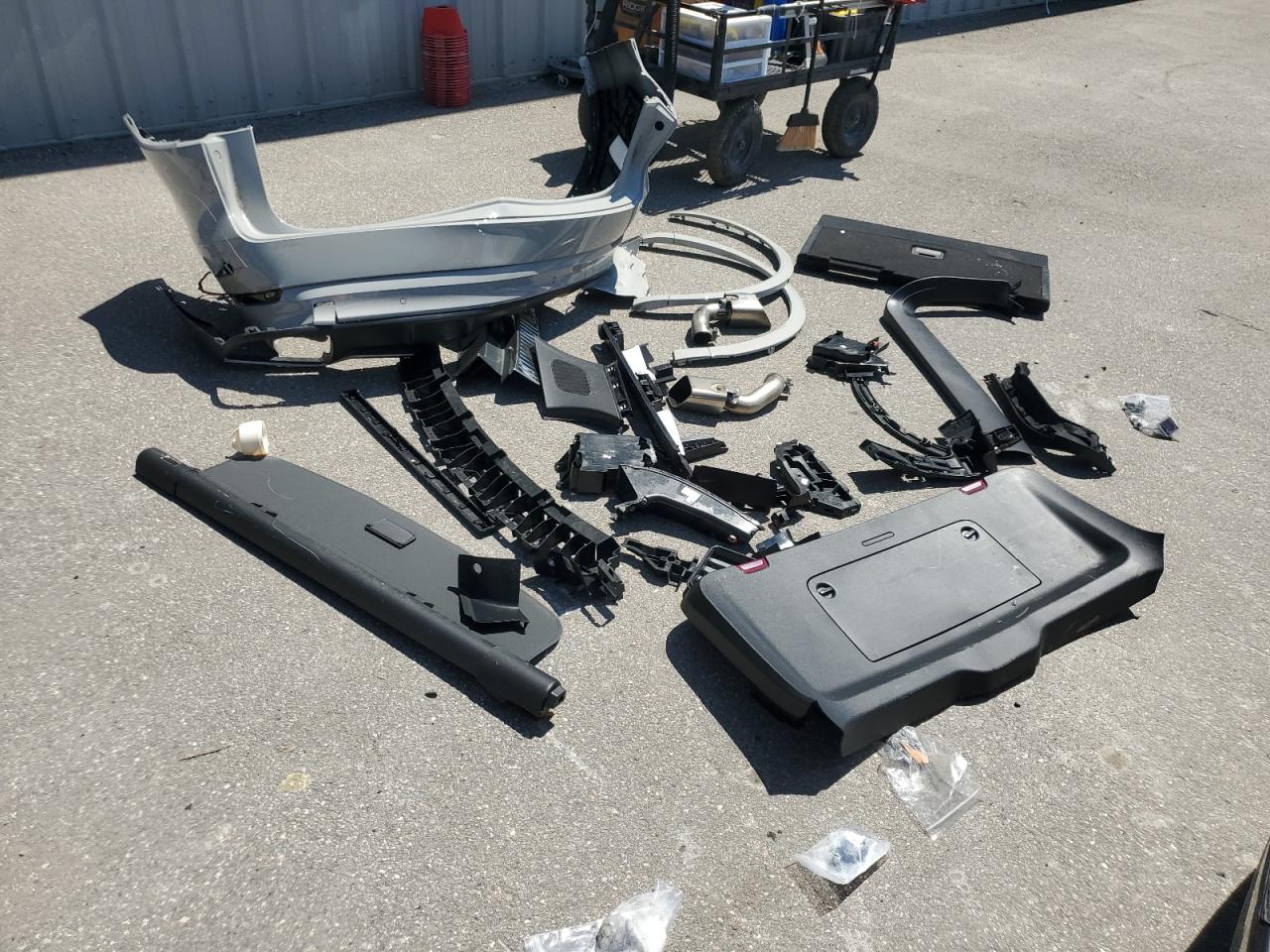 PORSCHE CAYENNE TURBO S E-HYBRID