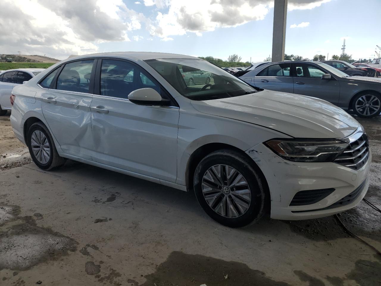 VOLKSWAGEN JETTA S