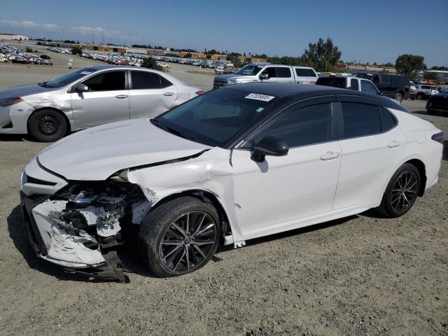 Vin: 4t1g11ak1mu526780, lot: 57526685, toyota camry se 2021 img_1