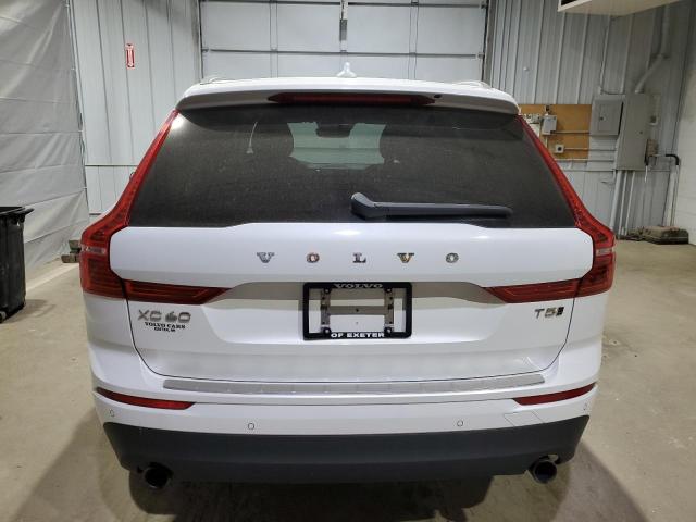 2018 VOLVO XC60 T5 MO YV4102RK8J1017724