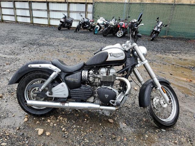 TRIUMPH MOTORCYCLE BONNEVILLE 2002 black road/str gas SMT905JN52J160582 photo #1