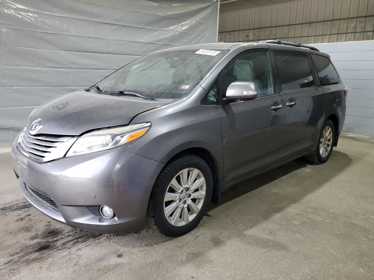 TOYOTA SIENNA XLE