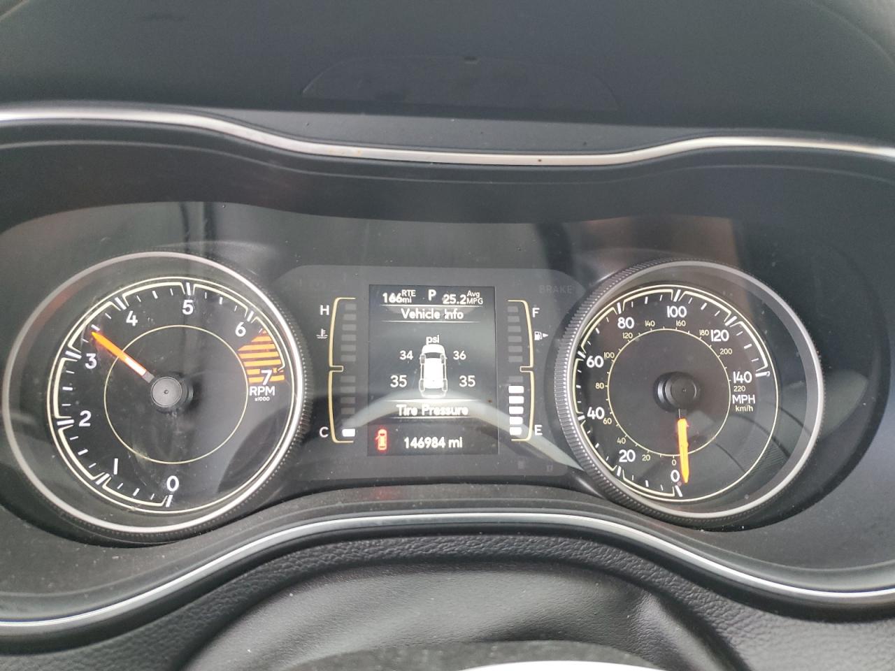 JEEP GRAND CHEROKEE LATITUDE PLUS