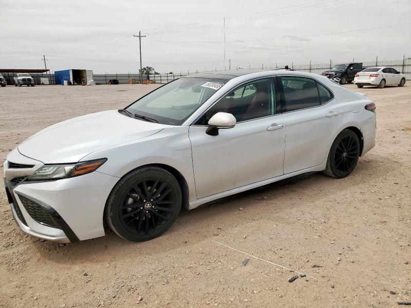 TOYOTA CAMRY XSE