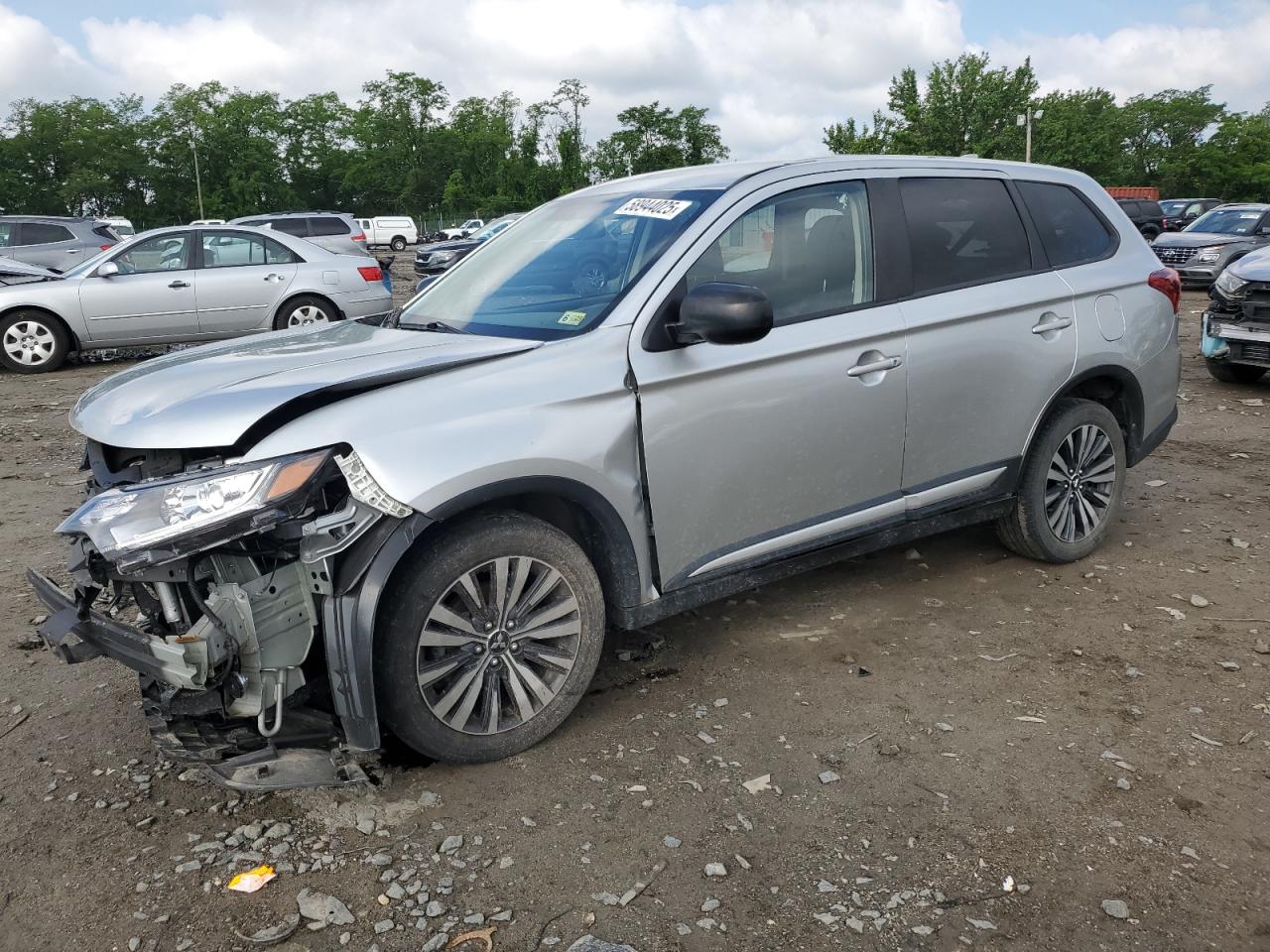 MITSUBISHI OUTLANDER ES