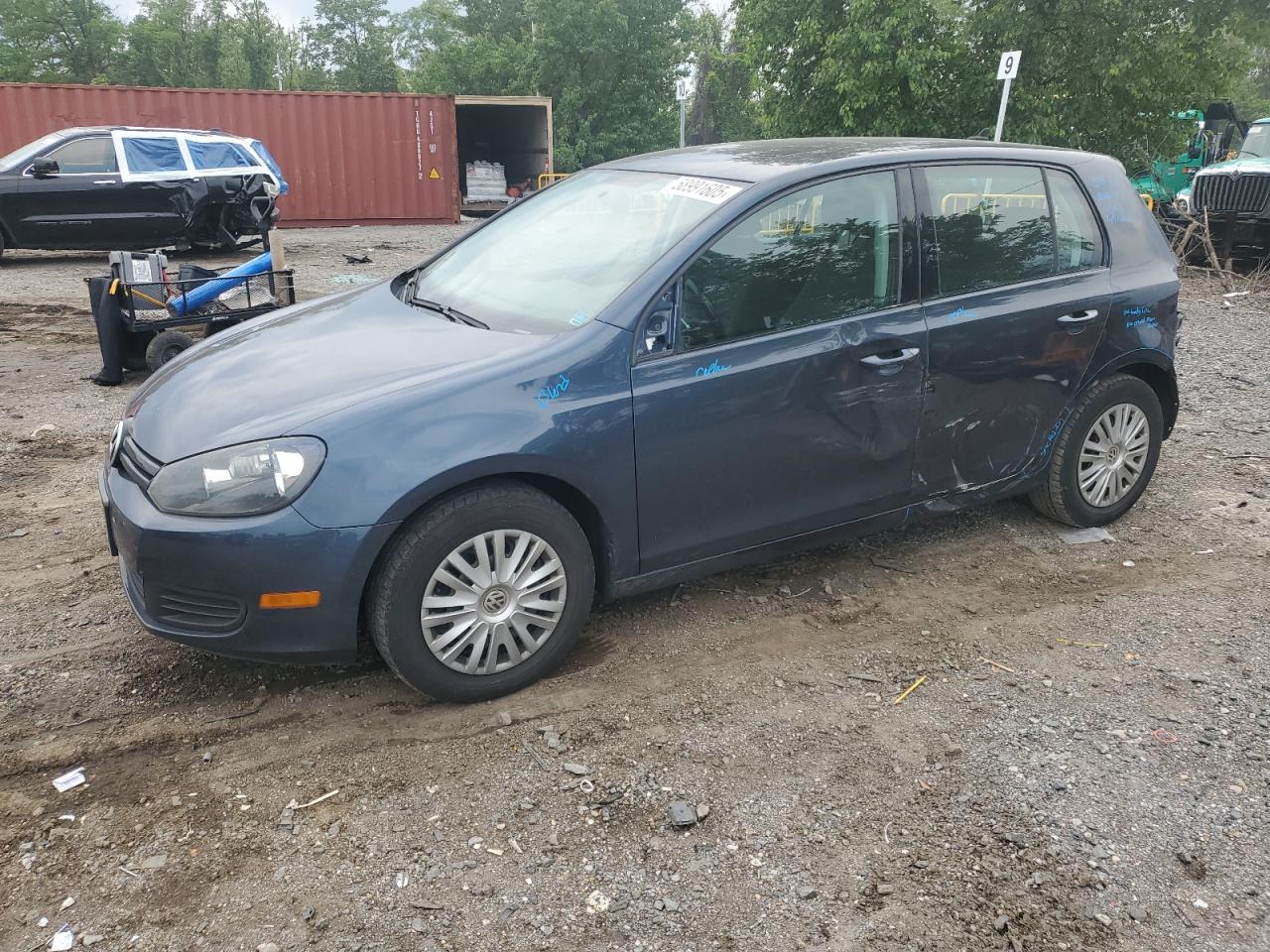 VOLKSWAGEN GOLF