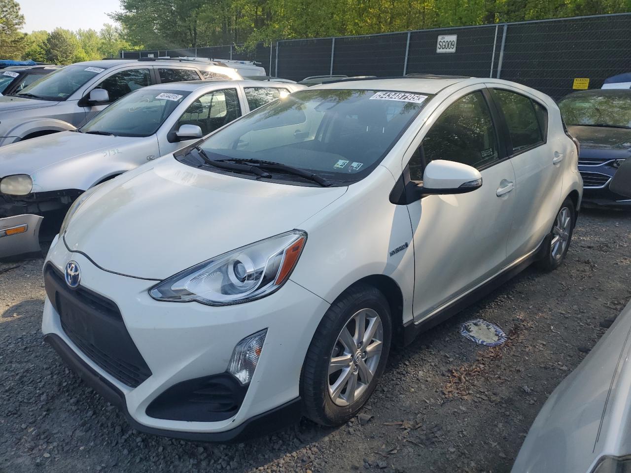 TOYOTA PRIUS C
