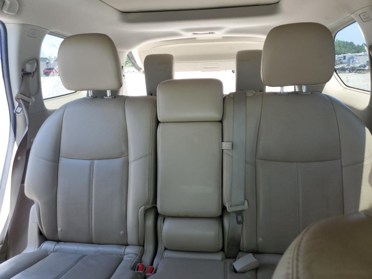 Nissan Pathfinder 2014