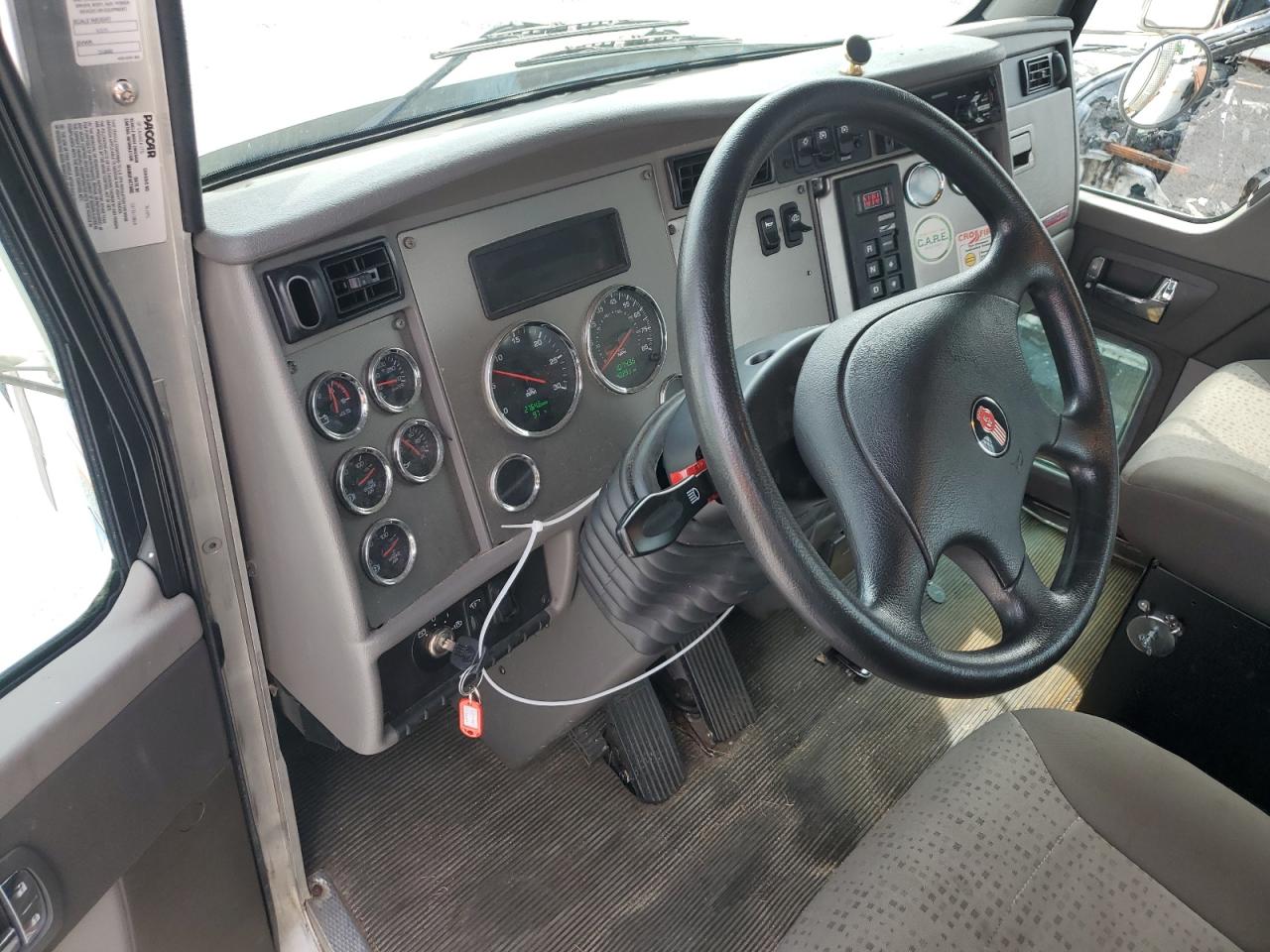 Lot #3303635927 2019 KENWORTH CONSTRUCTI