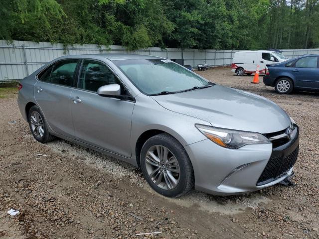 Vin: 4t1bf1fk6hu717248, lot: 58424095, toyota camry le 20174
