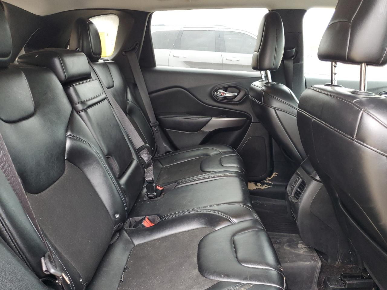 JEEP GRAND CHEROKEE LATITUDE PLUS