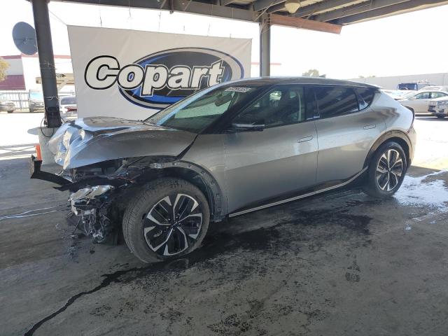 KIA EV6 LIGHT 2023 silver  electric KNDC34LA2P5150043 photo #1