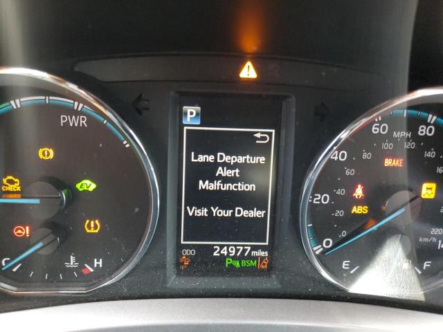 2018 TOYOTA RAV4 HV LE JTMRJREV2JD161960