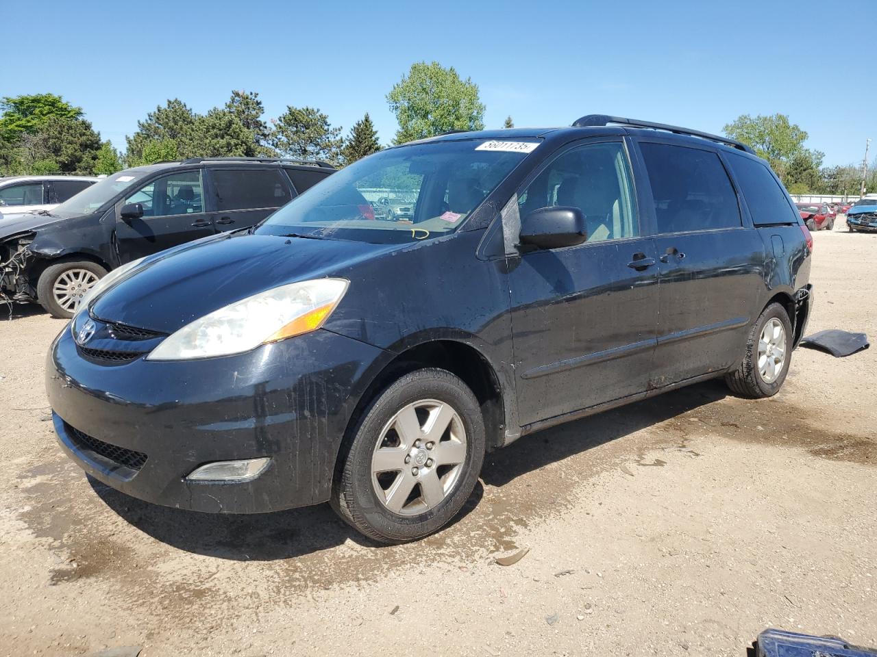 TOYOTA SIENNA XLE