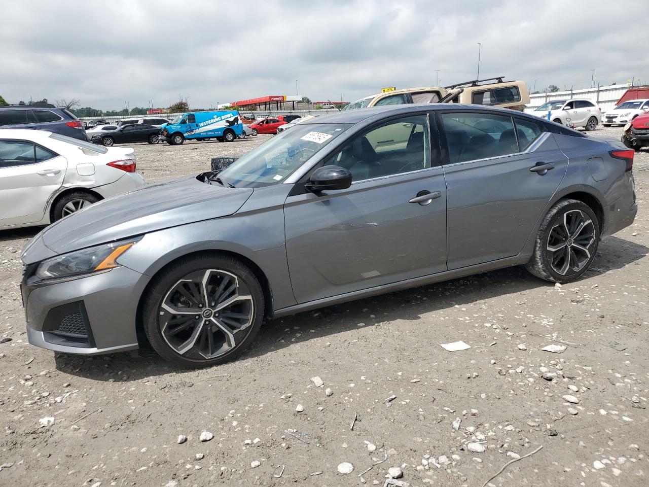 NISSAN ALTIMA SR
