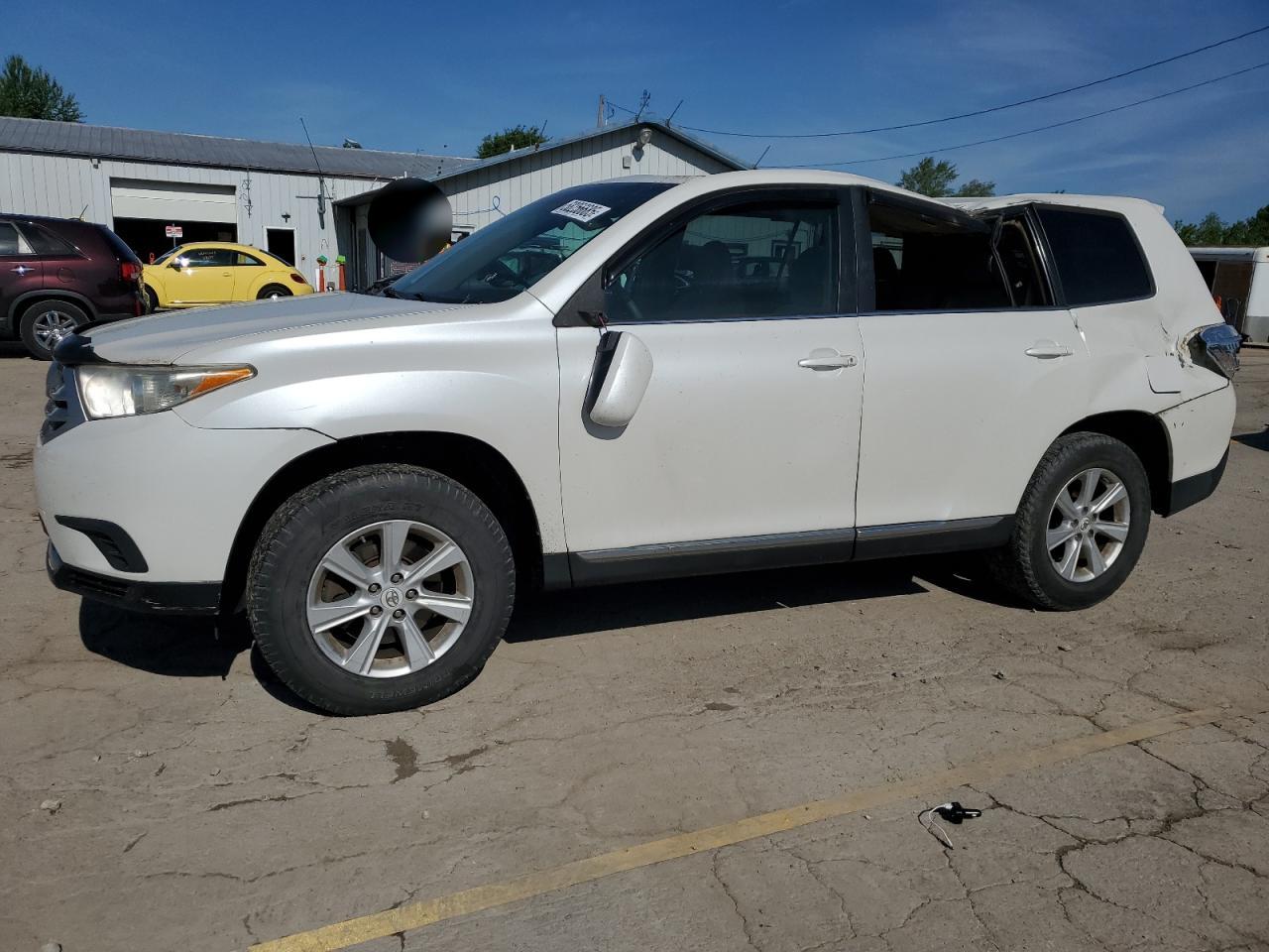 TOYOTA HIGHLANDER BASE