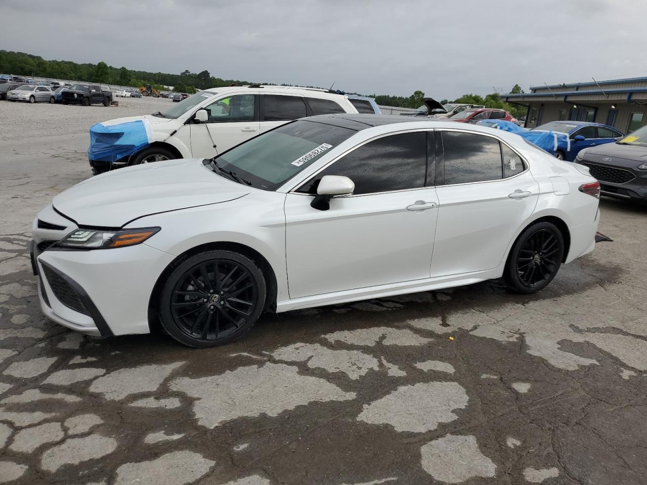 TOYOTA CAMRY XSE