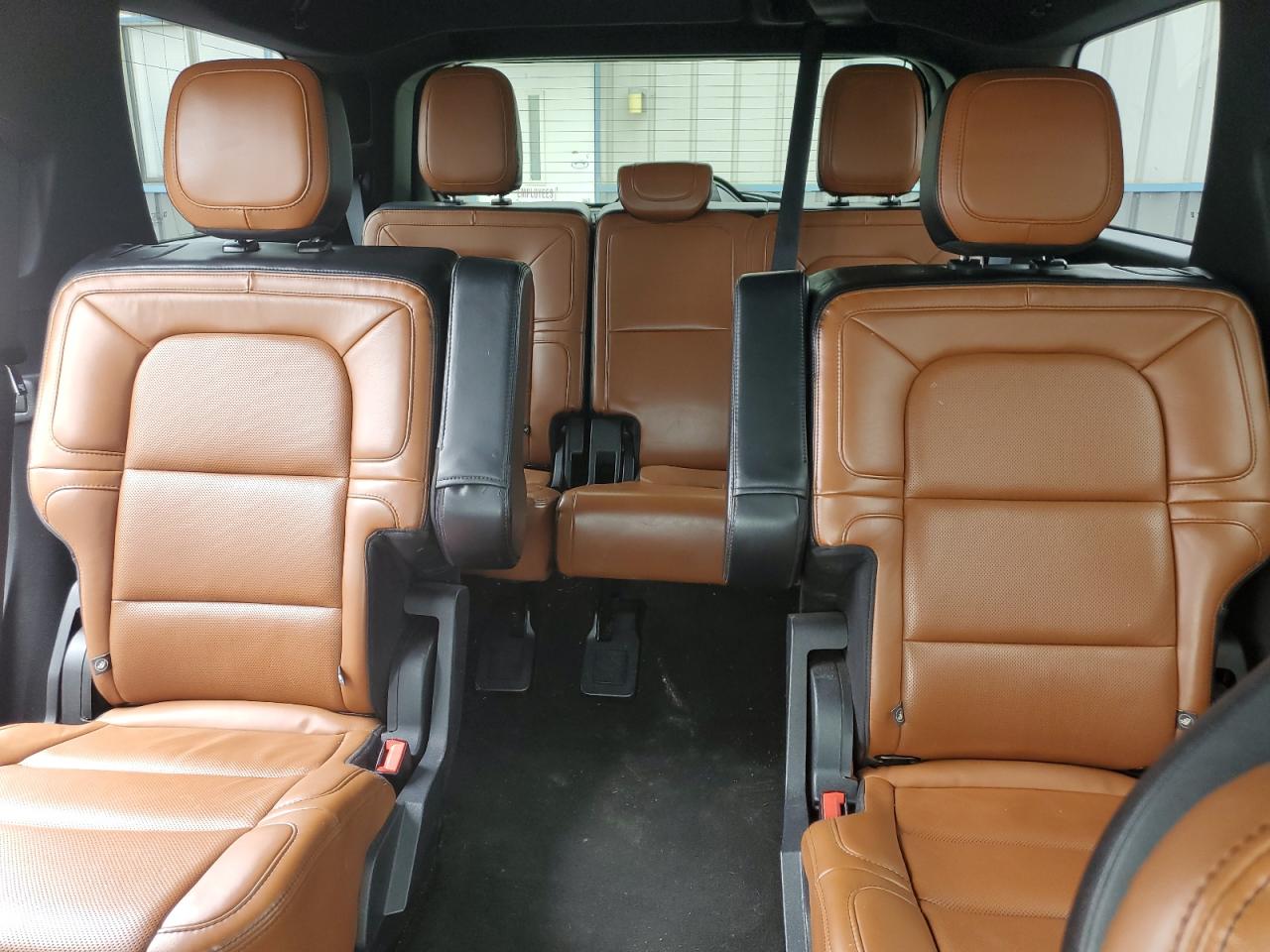 LINCOLN NAVIGATOR RESERVE