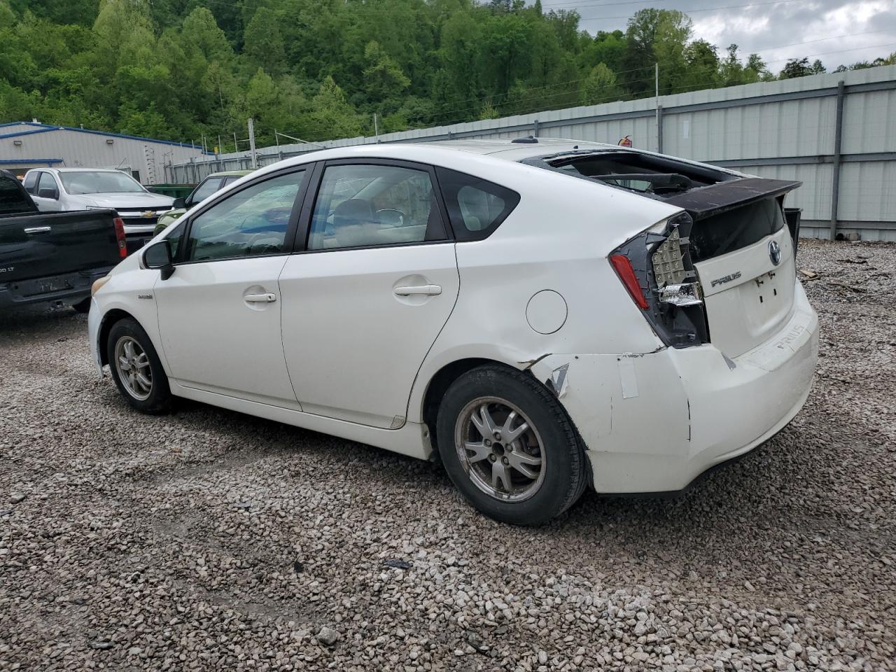TOYOTA PRIUS