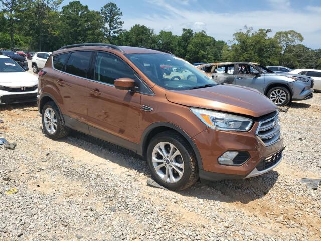 Vin: 1fmcu0gd3huf05136, lot: 57762705, ford escape se 20174