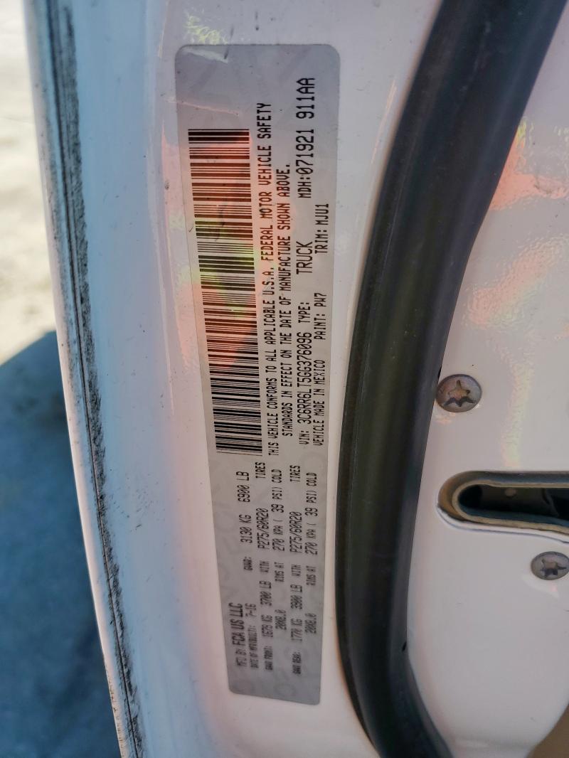 2016 RAM 1500 SLT - 3C6RR6LT5GG376096