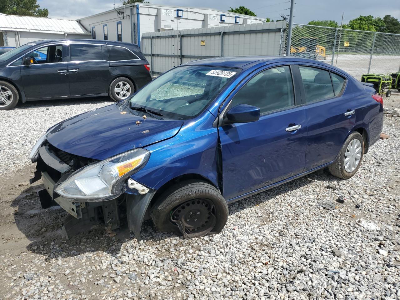 NISSAN VERSA S