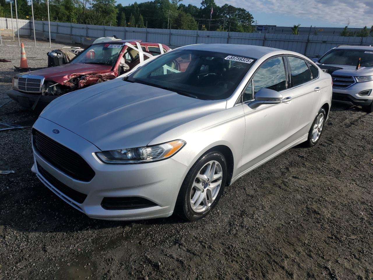 FORD FUSION SE
